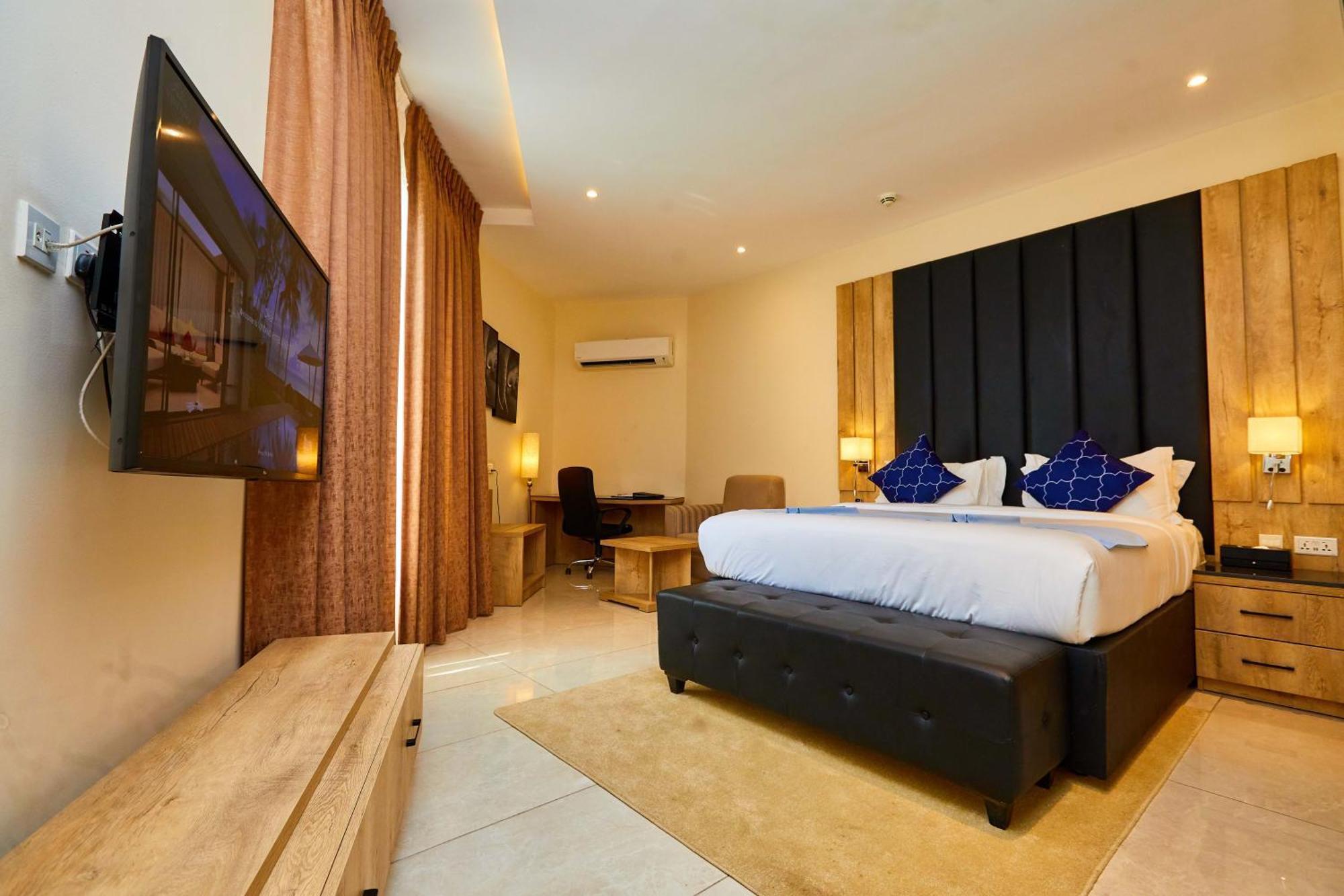 Vintano Hotel Lekki Esterno foto