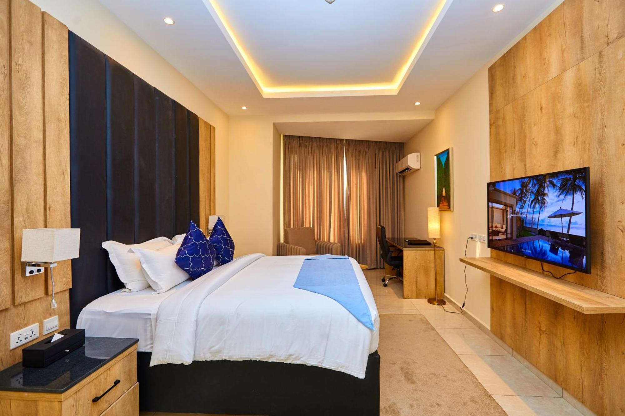 Vintano Hotel Lekki Esterno foto