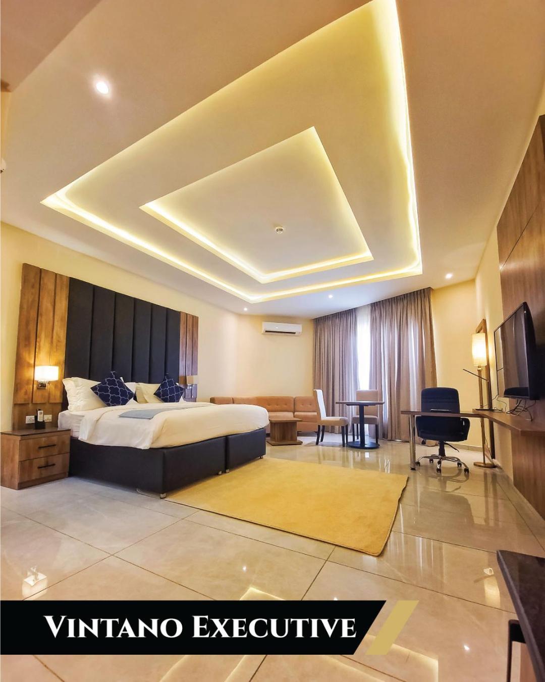 Vintano Hotel Lekki Esterno foto